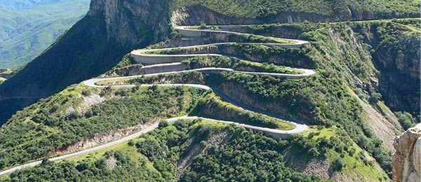 Strade avventura in moto: L'avventurosa strada Serra da Leba  in Angola